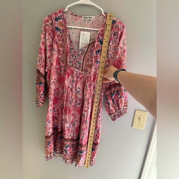 Temofon Womens Pink Floral Boho Mini Dress SZ MD New 3/4 Sleeve Flowy V Neck - Picture 9 of 10